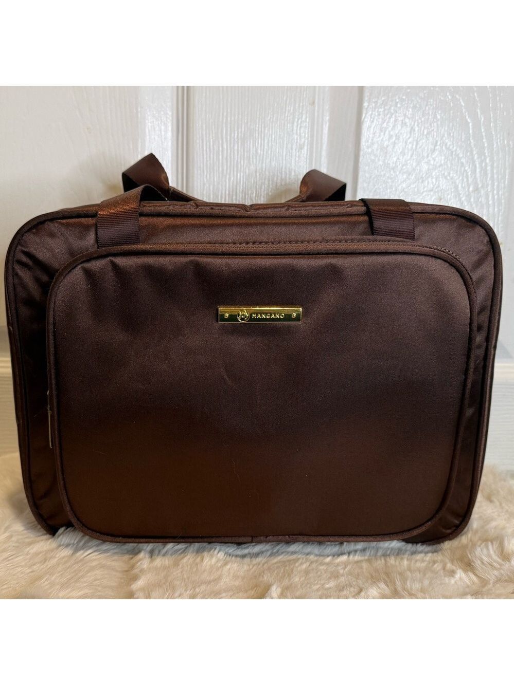 JOY MANGANO TRAVELERS HANGING EXPANDABLE TOILETRY BAG